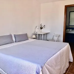 Charming 1 Bedroom With Shared Kitchen Next To Puerto Banus Apartamento